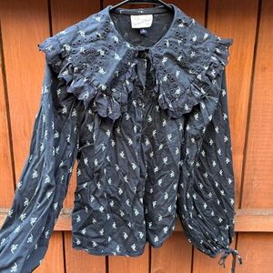 Universal thread women’s black eyelet collar floral long sleeve top